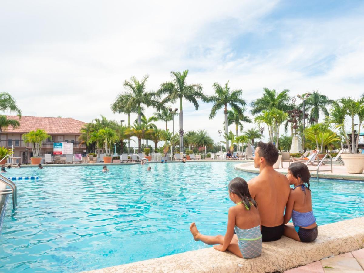 Royal Inn Hotel Royal Palm Beach Luaran gambar